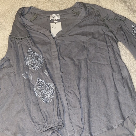 Blu Heaven Slate Gray Button Up Top - Picture 2 of 8